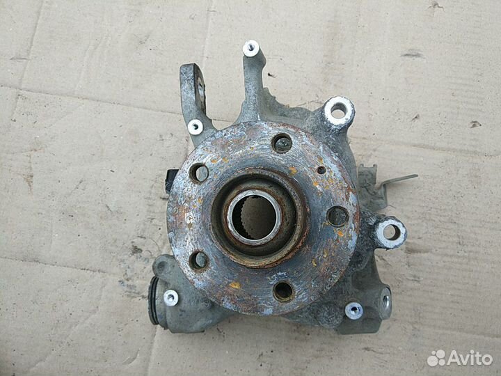 Кулак задний правый Ауди А8 Д4 Audi A8 D4