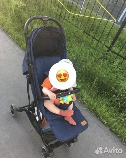 Продам прогулочную коляску