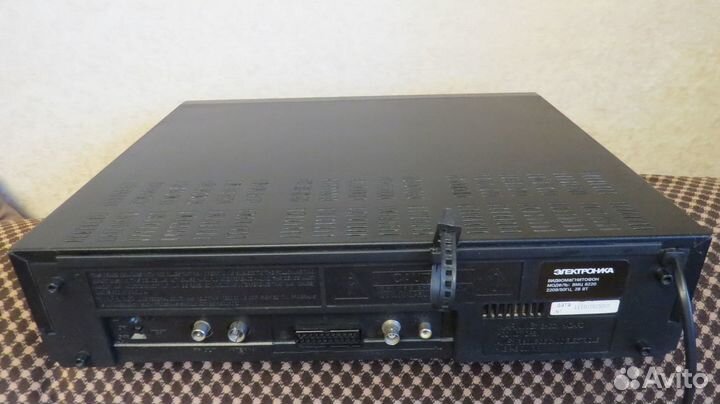 Видеомагнитофон Электроника вмц 8220