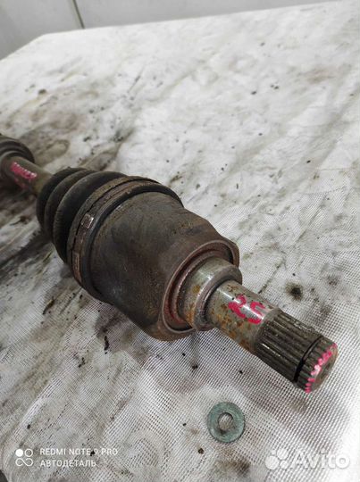 Привод правый Mitsubishi lanser 6