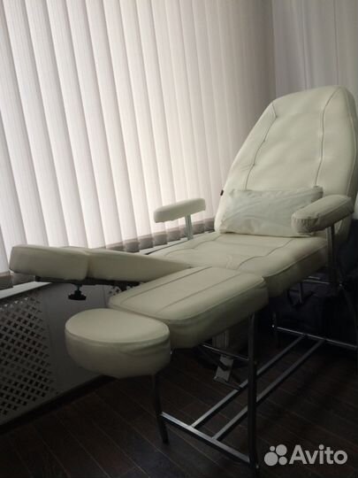 Кресло педикюрное