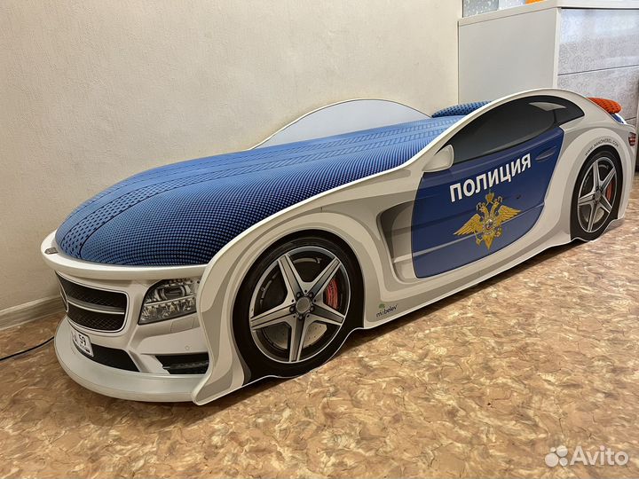 Детская кровать машина с подсветкой