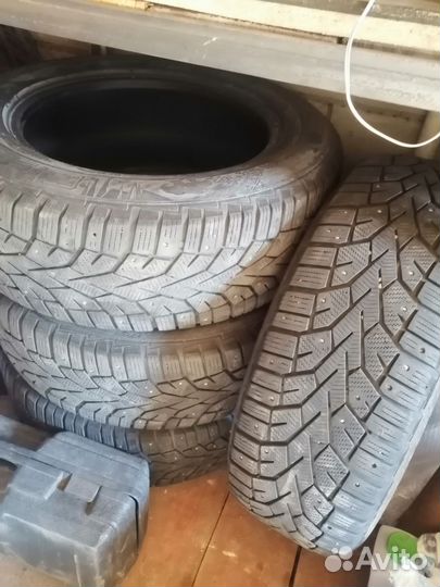 Gislaved NordFrost 100 SUV 225/65 R17