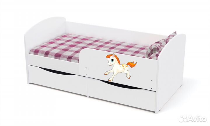 Детская кровать с бортиком