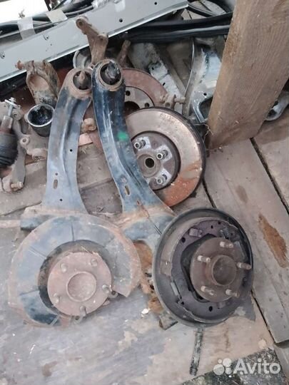 Рычаг задний в сборе левый Ford Focus 2