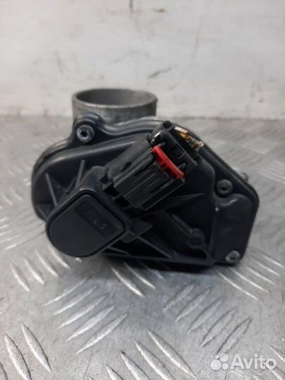 Дроссельная заслонка Ford Focus 1.6 shda 2007