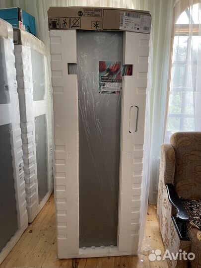 Морозильная камера ariston новая