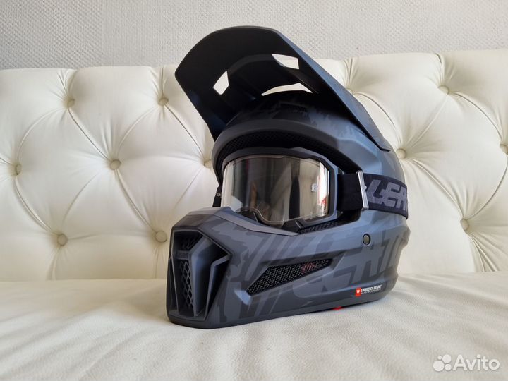 Эндуро Шлем Leatt Kit Moto 3.5 Stealth 2023