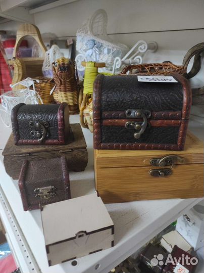 Шкатулки деревянные