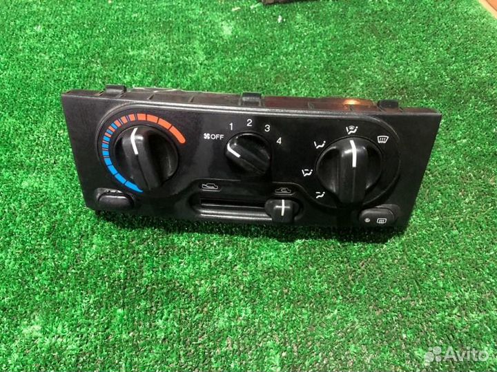 Блок управления отопителем Chevrolet Lanos