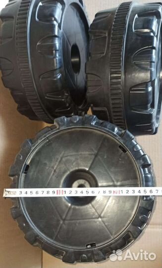 Колеса для детского электромобиля