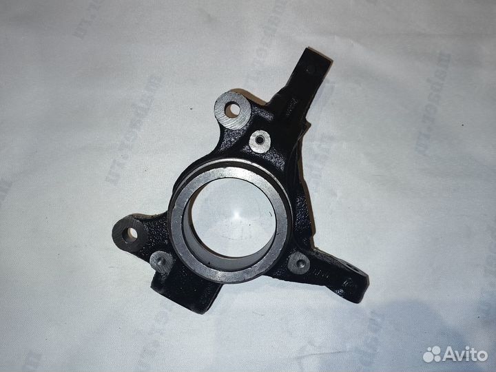 Кулак поворотный левый BYD F3