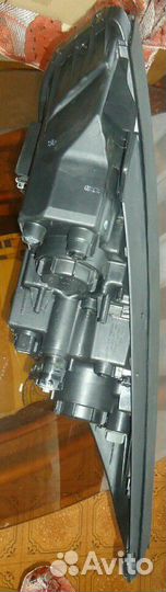 Новая правая фара Hyundai IX35 Tucson 921022Y000