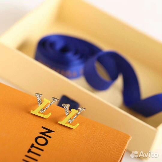 Серьги louis vuitton