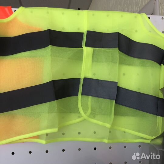 Жилет сигнальный, цвет зеленый/красный с полосками