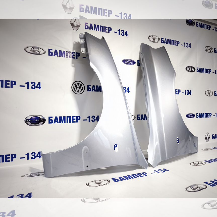 бампер передний на hyundai accent серебро - Кузов: купить