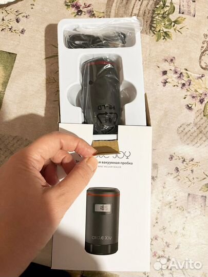 Вакуумная электрическая пробка для вина