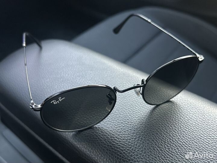 Солнцезащитные очки Ray ban