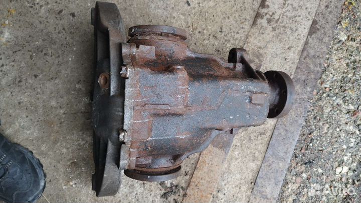 Задний редуктор бмв Е38