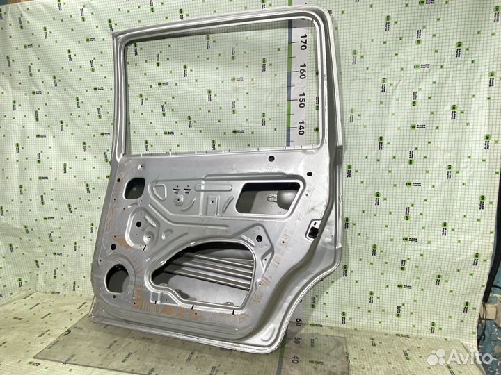 Дверь задняя правая для Opel Zafira B
