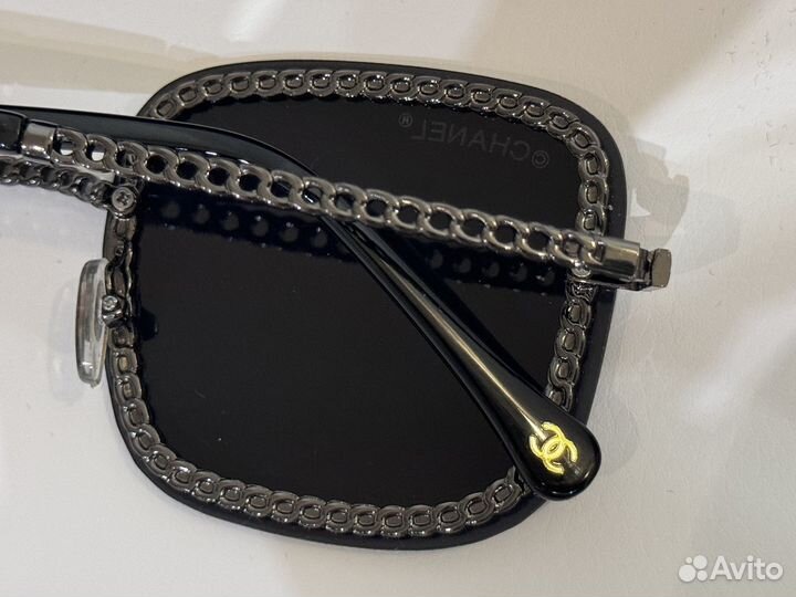Солнцезащитные очки Chanel 4244
