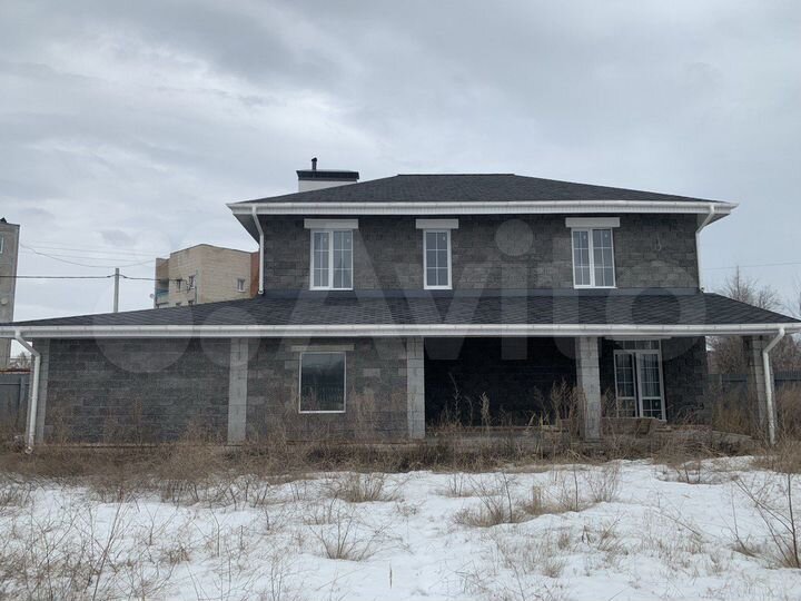 Дом 199 м² на участке 11 сот.