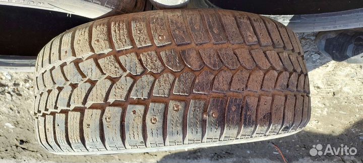 Kormoran Stud Extreme 225/50 R17