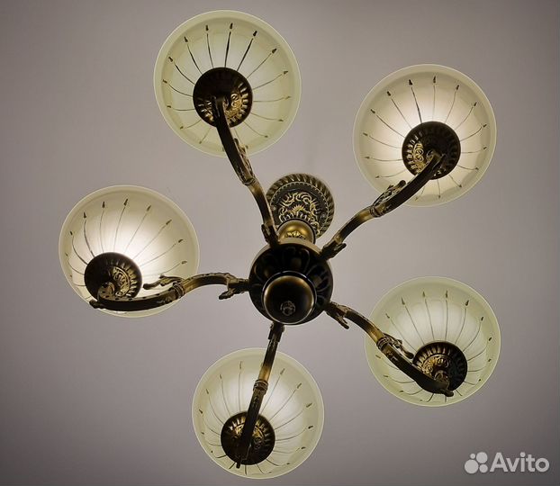 Люстра античная бронза с 5 плафонами