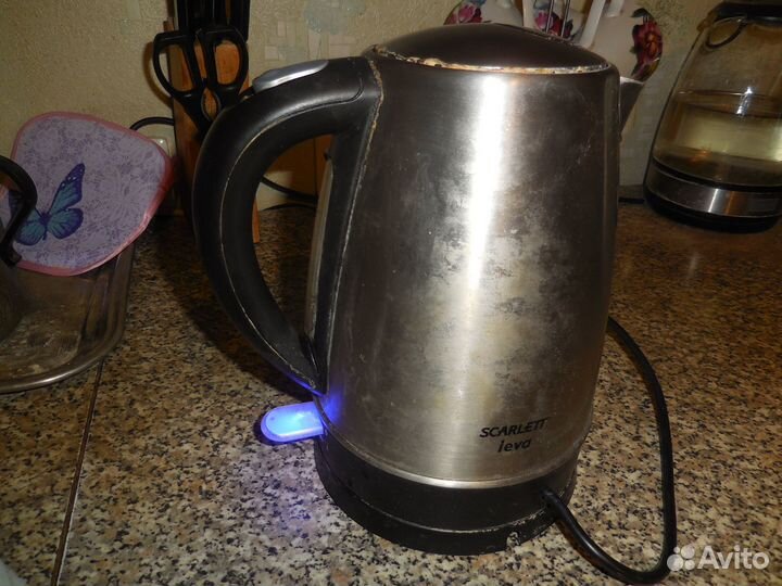 Чайники электрические,часы электрические