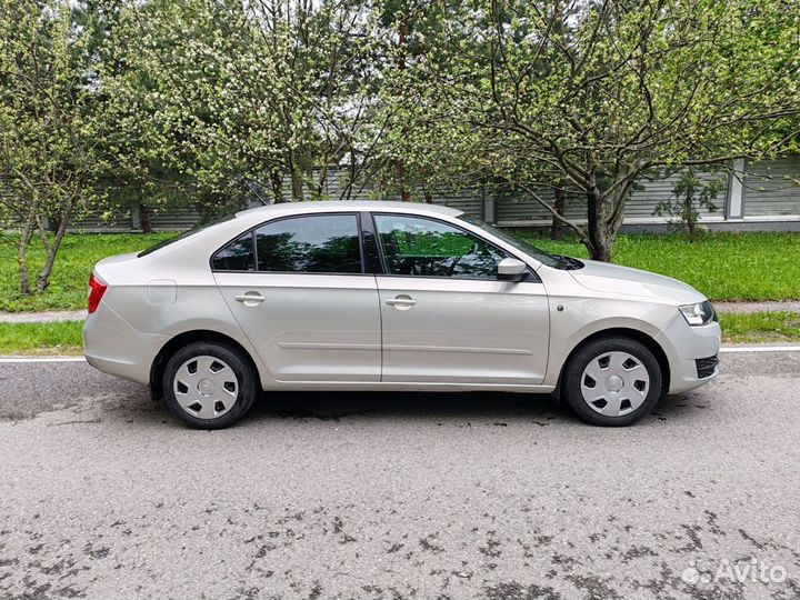 Skoda Rapid 1.6 AT, 2014, 110 000 км