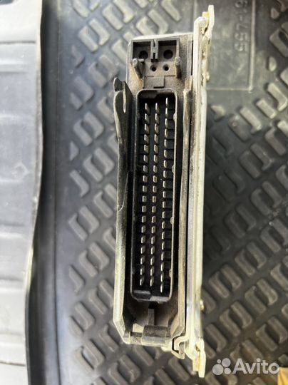 Блок управления двигателем BMW E34