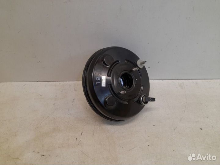 Вакуумный усилитель Toyota Hilux 8 2015-2021