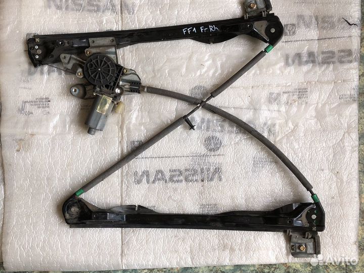 Стеклоподъемник передний правый мотор Ford Focus 1