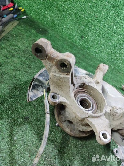 Кулак поворотный передний правый Toyota Corolla