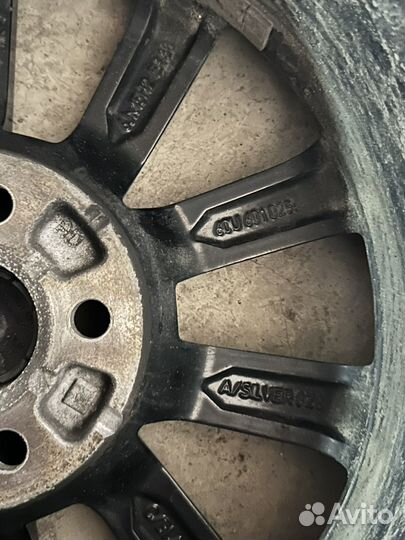 Оригинальные литые диски с резиной r15 5/100 skoda