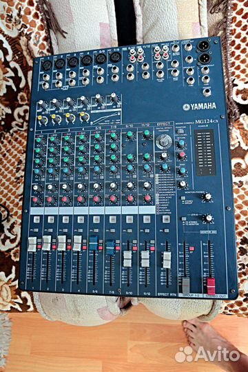 Микшерный пульт yamaha MG124 CX