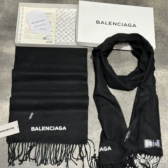 Шарф в коробке balenciaga