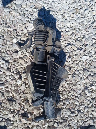 Корпус воздушного фильтра Ниссан Альмера 16