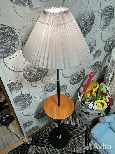 Торшер напольный