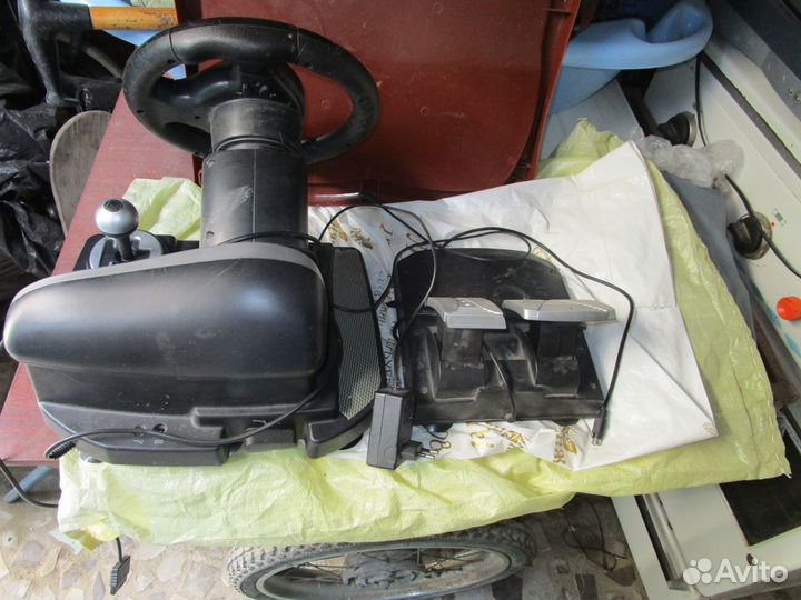 Руль и педали к игровой приставке