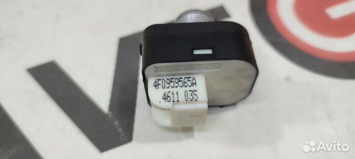 Блок управления зеркалами Audi A3 8P cdaa