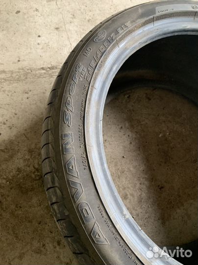 Yokohama Advan Sport V105 245/40 R17