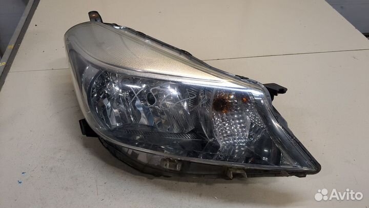 Фара (передняя) Toyota Yaris, 2012
