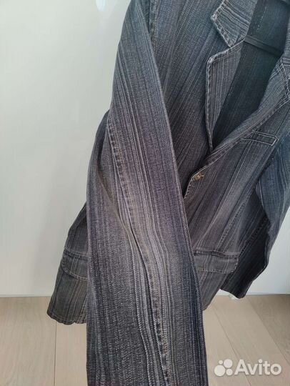 Мужской джинсовый пиджак