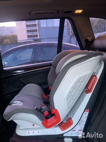 Детское автокресло chicco 9 до 36 кг isofix