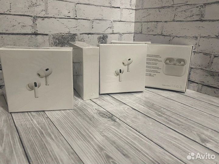 Беспроводные новые наушники AirPods