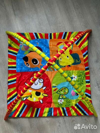 Мягкий коврик с дугами+5 погремушек