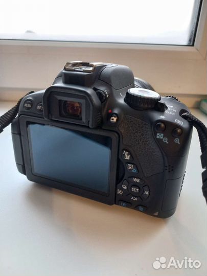 Зеркальный фотоаппарат canon eos 650d