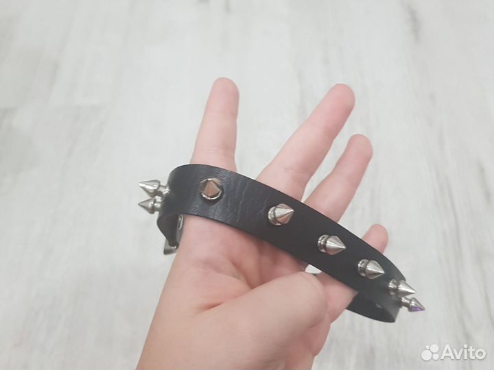 Чокер с шипами