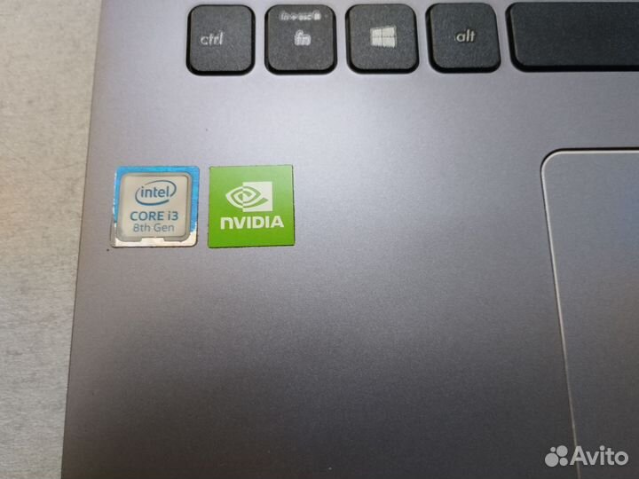 Asus R521FL